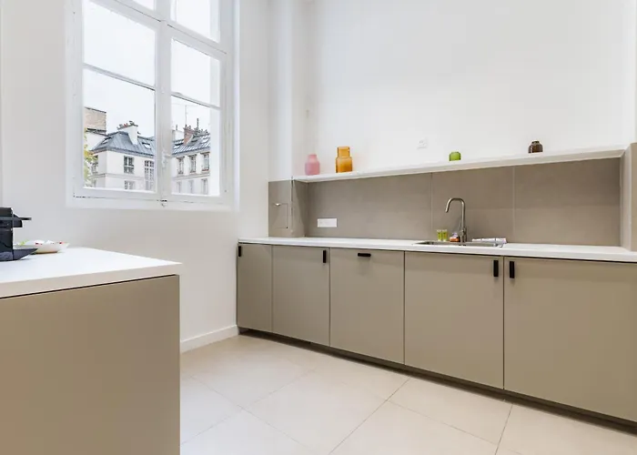 Elegant 2 Air-conditioned Bedrooms Close To Trocadero Lägenhet Paris