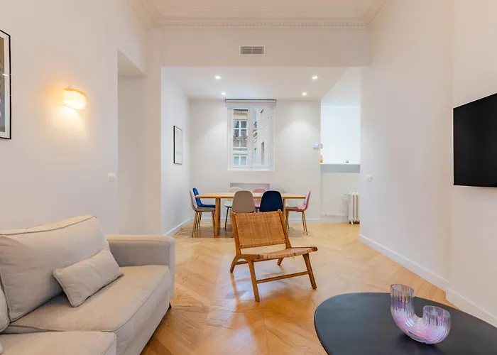 Lägenhet Elegant 2 Air-conditioned Bedrooms Close To Trocadero